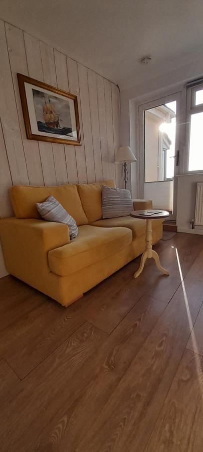 The Nook @ Drop Anchor Appartement Portishead Buitenkant foto